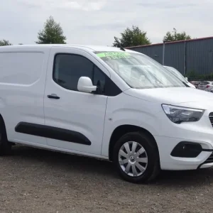 2021 Vauxhall Combo Cargo Sportive L1H1 1.5 Diesel Manual 3-Seater Panel Van - Image 6