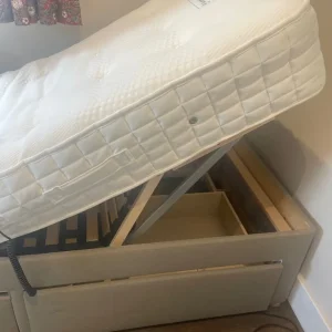 Adjustable single bed - Image 3