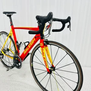 RALEIGH TEAM MILITIS Size/M Full Carbon Road Bike - Image 5