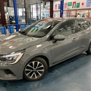 2021 Renault Clio Iconic 1.0TCE 5 Door Hatchback - Image 3