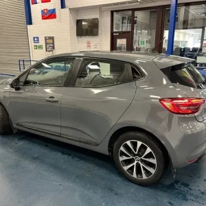 2021 Renault Clio Iconic 1.0TCE 5 Door Hatchback - Image 4
