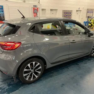 2021 Renault Clio Iconic 1.0TCE 5 Door Hatchback - Image 5