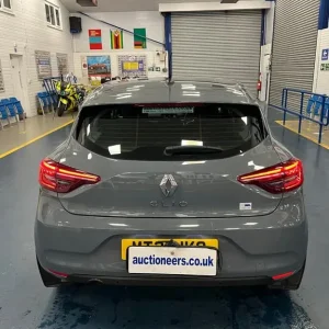 2021 Renault Clio Iconic 1.0TCE 5 Door Hatchback - Image 6