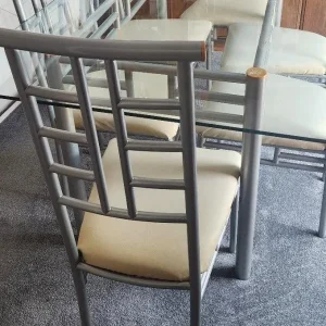 Matching dining table and six leather chairs - Image 5