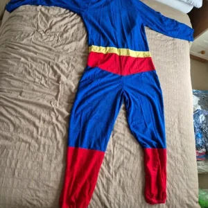 Superman Onesie in Small – unused - Image 5