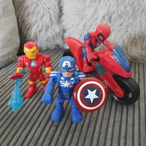 Marvel Spiderman (& bike), Captain America, & Ironman figures