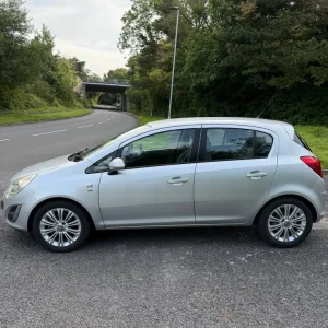 Vauxhall Corsa Hatchback 2012 Manual 1398cc 5-door - Image 4