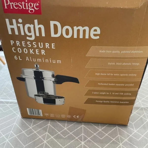 Pressure cooker