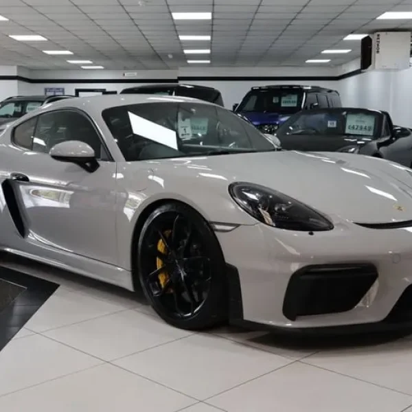 2019 Porsche 718 Cayman 4.0 GT4 Coupe 2DR Manual Euro 6