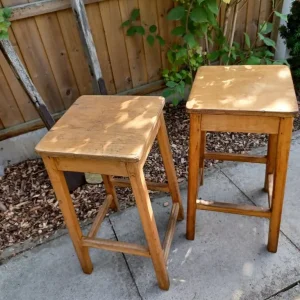 Pair of vintage school lab stools - Image 4