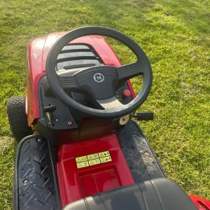 Mountfield ride on lawnmower - Image 6