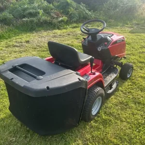 Mountfield ride on lawnmower - Image 7