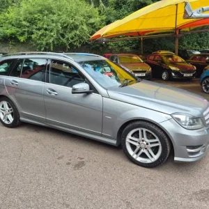 2011 Mercedes-Benz C-Class BlueEfficiency Sport Estate Petrol Automatic - Image 4