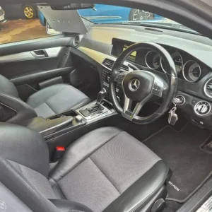 2011 Mercedes-Benz C-Class BlueEfficiency Sport Estate Petrol Automatic - Image 6