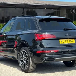 2023 Audi Q5 Black Edition 40 TDI quattro - Image 2