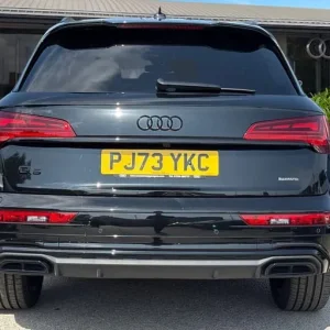 2023 Audi Q5 Black Edition 40 TDI quattro - Image 4