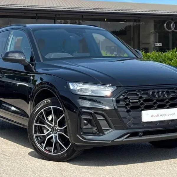2023 Audi Q5 Black Edition 40 TDI quattro