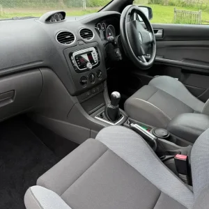 Ford Focus Hatchback 2007 Manual 5-door - Image 5