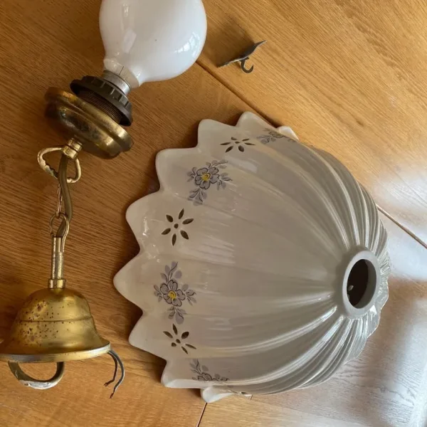 Ceramic shade and fitting