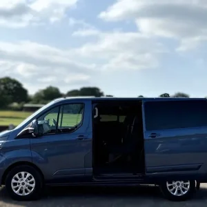 2020 Ford Transit Custom 2.0 320 Limited 6-seater Combi Van - Image 4