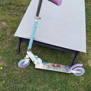 Frozen foldable scooter