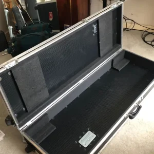 Korg Kronos 73 Music Workstation (first gen 2011) with flight case - Image 3