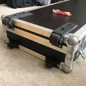 Korg Kronos 73 Music Workstation (first gen 2011) with flight case - Image 6