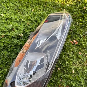 Vw polo right headlight - Image 7