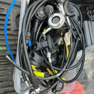 Scuba diving equipment