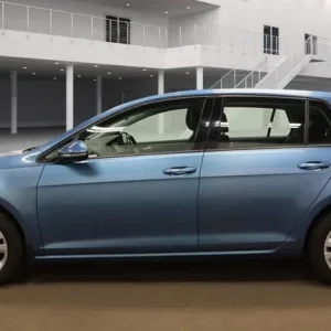 2013 Volkswagen Golf 2.0 TDI SE 5-door DSG Hatchback - Image 3