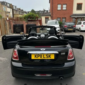 2011 Mini Convertible 1598cc 2-door - Image 3