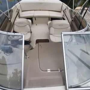 2000 Bayliner Capri 2352 LX with Trailer - Image 7
