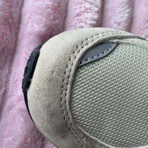 Woman’s new balance trainers size 5 - Image 7