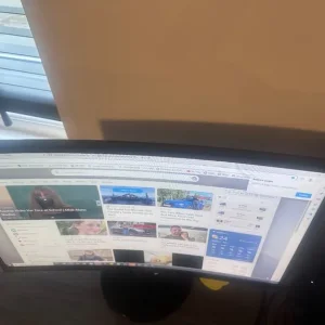 Samsung 22 inch monitor - Image 2