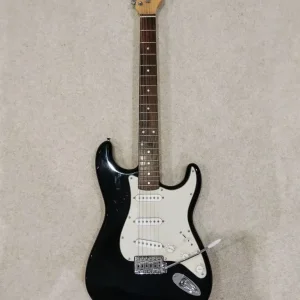 Stagg Stratocaster electric guitar in black