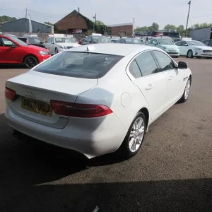 2017 Jaguar XE 2.0d Prestige 4-door Automatic Diesel - Image 7