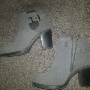 M&S ankle boots - Image 3