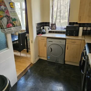Double Room in 2-Bed Flat - Image 5