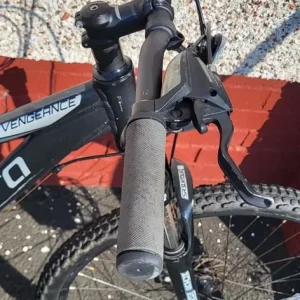 Carrera vengeance mountain bike - Image 5