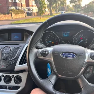 Ford Focus Hatchback 2012 Manual 1.0 Ecoboost - Image 6