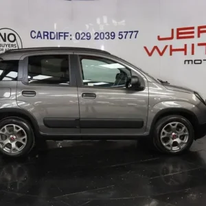 2022 Fiat Panda 1.0 MHEV City Cross 5dr Hatchback Petrol Manual - Image 6