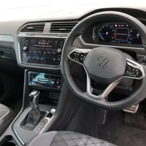 2021 Volkswagen Tiguan 1.5 TSI 150 R-Line 5-door SUV - Image 3