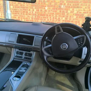 2013 Jaguar XF Sport 2.2 Diesel 4-door saloon - Image 6