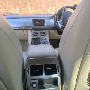 2013 Jaguar XF Sport 2.2 Diesel 4-door saloon - Image 7