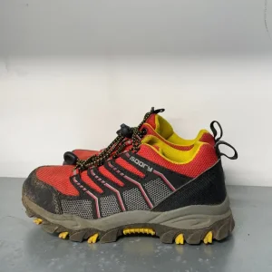 Kids walk shoes size 12 - Image 2