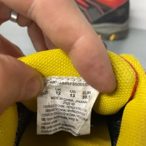 Kids walk shoes size 12 - Image 3