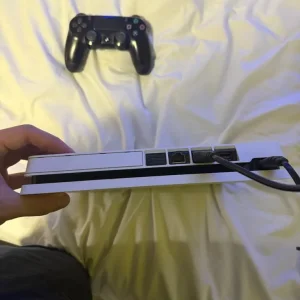 Ps4 slim 500 GB and a controller - Image 5