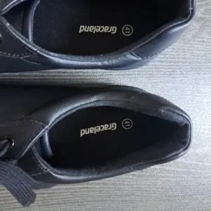 Size 8 Black Graceland Trainers - Image 2