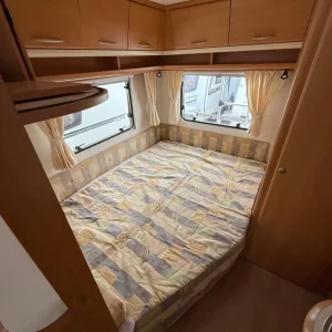 Lunar Chateau 470 Compact Fixed Bed Side Washroom - Image 8