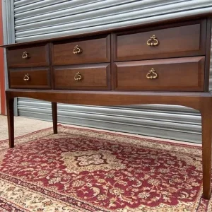 Stag Minstrel 6 Drawer Dressing Table - Image 2